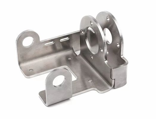 Partes de estampação de aço inoxidável personalizadas para produtos de hardware de precisão em fábricas
