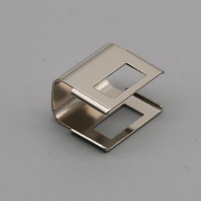 Produtos de hardware de precisão Partes de estampagem em fábricas para moldes de perfuração de metais sob medida