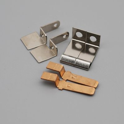 Produtos de hardware de precisão Partes de estampagem em fábricas para moldes de perfuração de metais sob medida