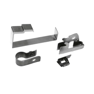 Partes de estampação de suportes metálicos de aço inoxidável para componentes de hardware CNC OEM