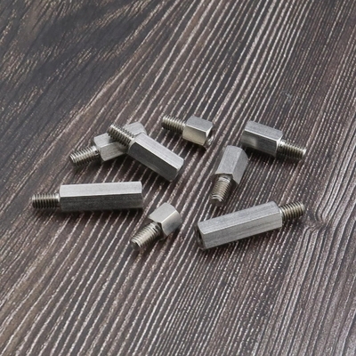Peças de hardware OEM CNC Ferramentas de fixação hexadecimal de fio de homem para mulher com excelente desempenho