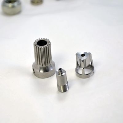 Partes e serviços de hardware de estampação de aço inoxidável OEM CNC personalizados para processamento